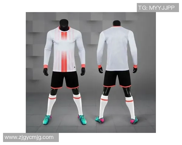 时尚与运动的完美结合足球球衣Polo让你在场上场下都能尽显风采